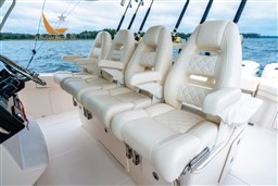 my24-canyon386_qtp0989-helm