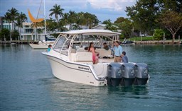 freedom-335-grady-white-33-foot-dual-console-6058