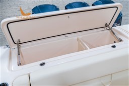 freedom-335-grady-white-33-foot-dual-console-fishice-box-166qt-aft