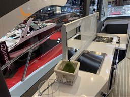 Mobile bar in dinette