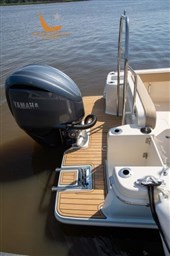 240xsf-detail-6989-333x500