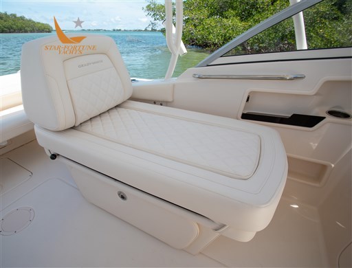 my21-235-lounge-seat