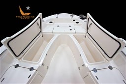 16_coastalexplorer_251_port_stbd_bow_boxes