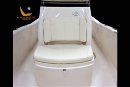 coastalexplorer251_seating_molded