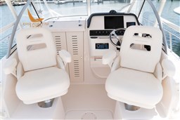 my23-218-deluxe-ii-helm-seating