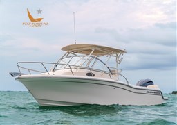 grady-white-adventure-218-21-walkaround-cabin-qtp5458