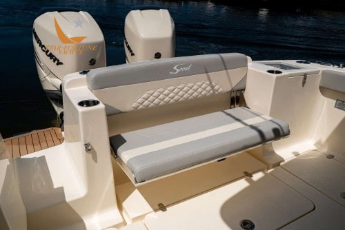 330lxf-details-062-500x334