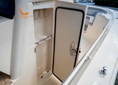 330lxf-details-033-500x359