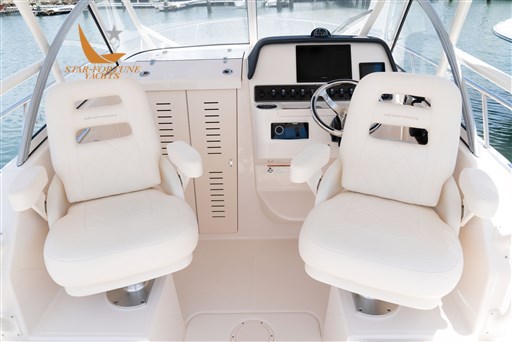 my23-218-deluxe-ii-helm-seating