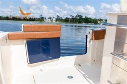 270lxf-details-51-500x333