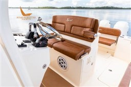 270lxf-details-35-500x333