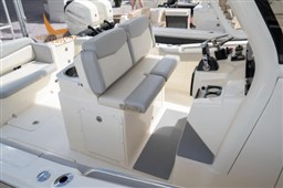 305lxf-details-035-500x333