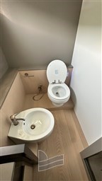 BGX73- Toilette Guest.jpeg