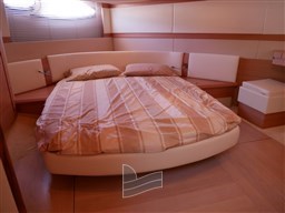 Cabina centro barca .JPG