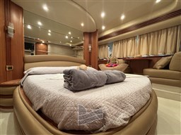 Dettaglio armatoriale.jpg