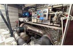 Dettaglio vano motori.jpg