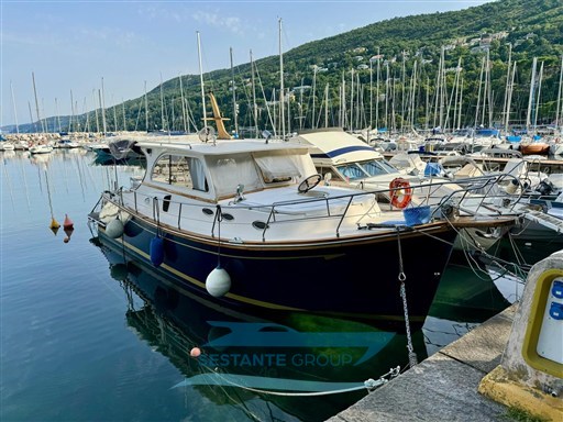 Austin Parker Lobster 39