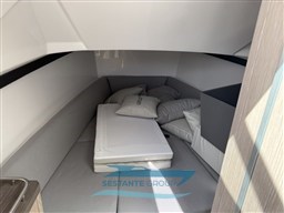 687F5D41-7EF0-498B-986C-85F72B2CC615_1_105_c