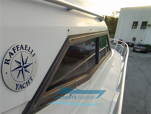 Sestante Yachts - Raffaelli Thypoon  (19)