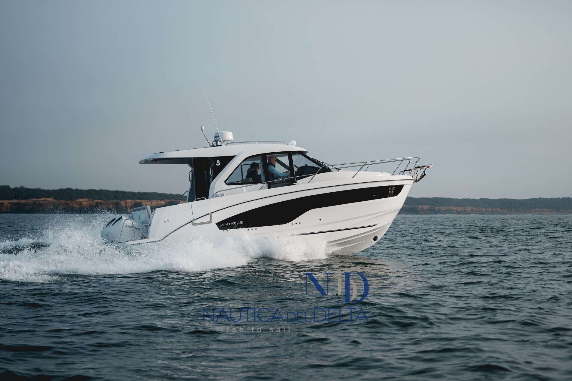 241105_MxHpics_Beneteau_A_0002.jpg-1900px.JPG