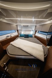 241104_MxHpics_Beneteau_A_0092.jpg-1900px.JPG