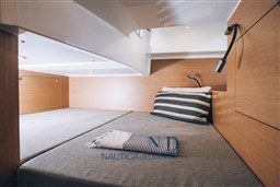 FLYER-10_IMAGE_INT_CABIN (4).jpg