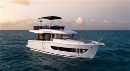 swift-trawler-37-fly-exterior-design-01.jpg