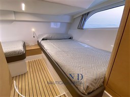 Rodman 1290 Evolution 01 camarote doble_LR.jpg