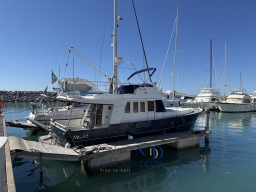 Beneteau Swift Trawler 42