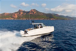 GRAN TURISMO 35 - IMAGE - EXTERIOR (4).jpg