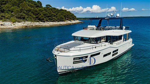 Beneteau Grand Trawler 63