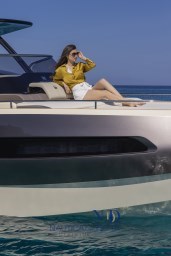 InvictusYacht_GT320S_23.jpg