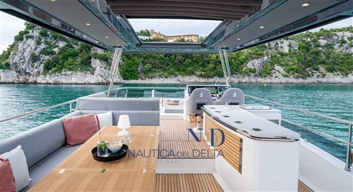 exte_grand-trawler62_5.jpg