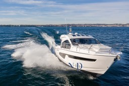 Sessa C42_Exterior_11.jpg