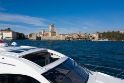 Sessa C42_Exterior_16.jpg