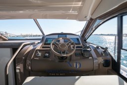 Sessa C42_Interior_22.jpg