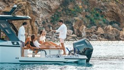 Saxdor 320 GTO cockpit detail