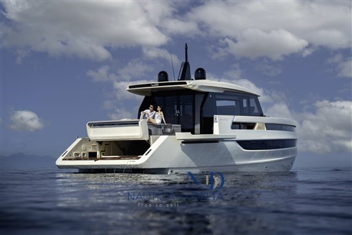 InvictusYacht_ST550_20.jpg