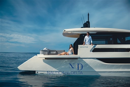 InvictusYacht_ST550_23.jpg