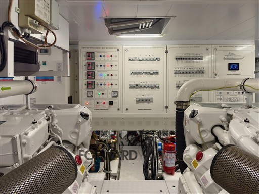 2024-sanlorenzo-sl90a-power-9626881-20241203100914657-1_xlarge