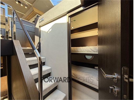 AZIMUT 66 FLY 7.jpg