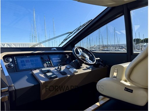 AZIMUT 66 FLY 6.jpg