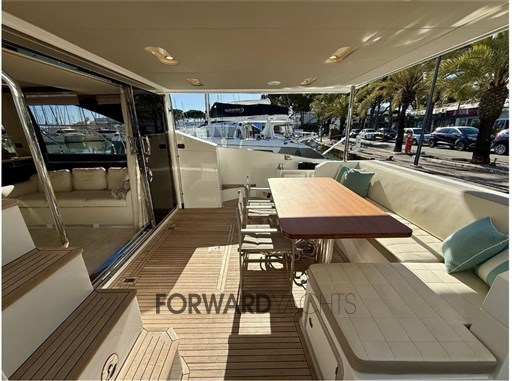 AZIMUT 66 FLY 2.jpg