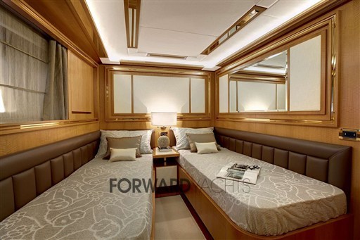 benetti-delfino-93--interior-4