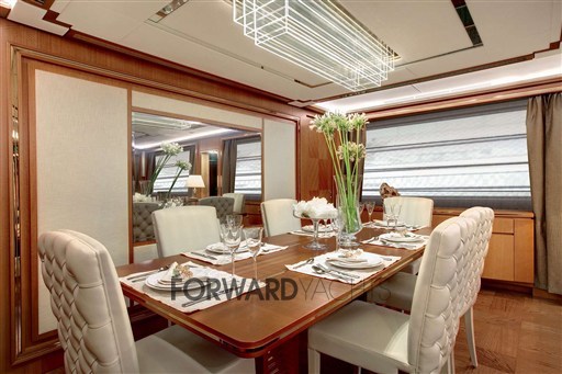 benetti-delfino-93--interior-8
