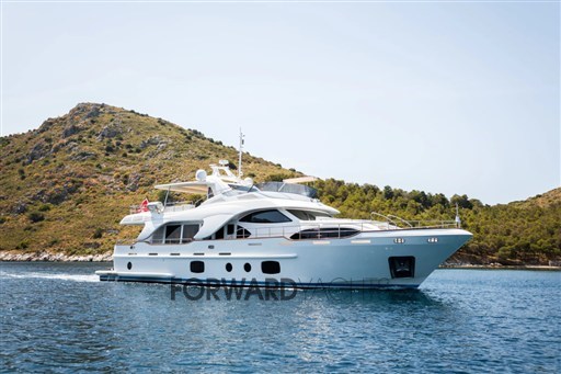Benetti Legend 85