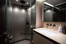 2022-azimut-s10-power-9673735-20250204105021853-1_XLARGE.jpg