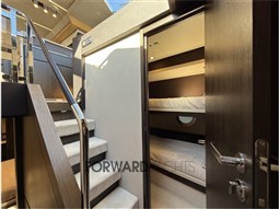 AZIMUT 66 FLY 7.jpg