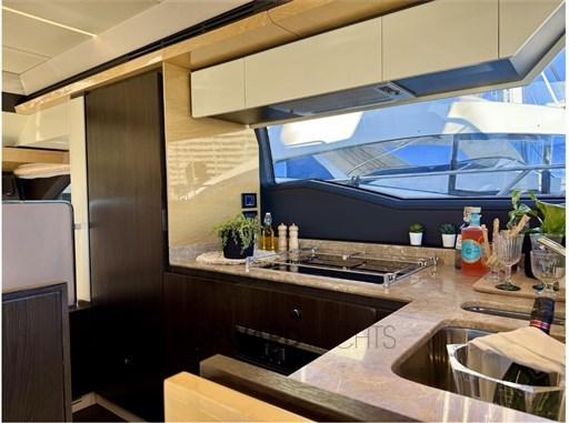 AZIMUT 66 FLY 5.jpg
