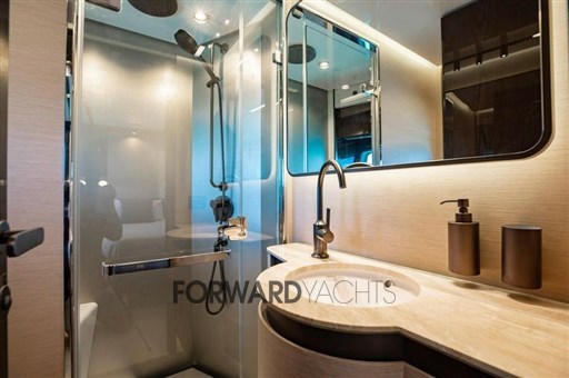 2022-azimut-s10-power-9673735-20250204105025953-1_XLARGE.jpg